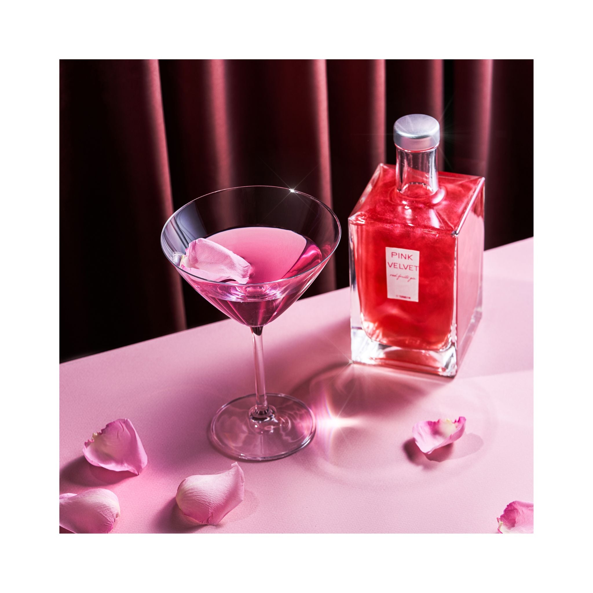 Bodegas Jaime Gin Pink Velvet im Glas